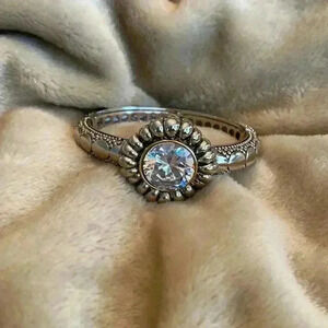 Silver bracelet with cubic zirconia